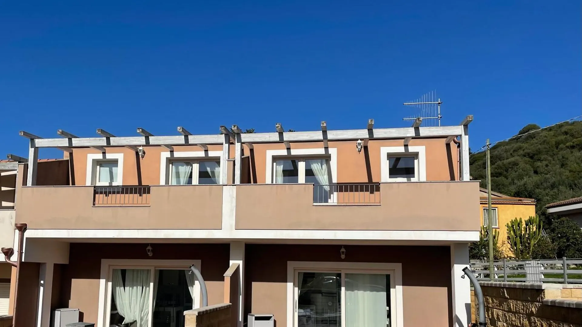 Villetta Acacia K&G House Viddalba